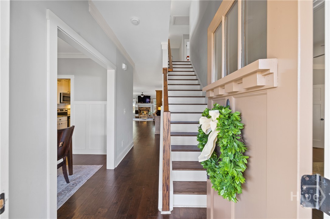 1061 Cobblestone Lane