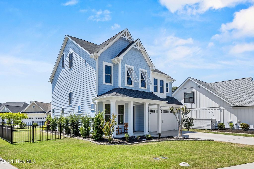 Photo of 812 W Craftsman Way, Hampstead, NC 28443 (MLS # 100560002)