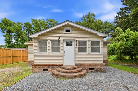 Photo of 312 Sycamore Street, Wilmington, NC 28405 (MLS # 100589412)