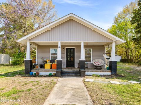 Photo of 410 N Timberly Lane, Burgaw, NC 28425 (MLS # 100563140)