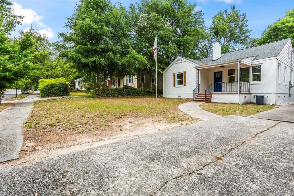 Photo of 2229 Central Avenue, Augusta, GA 30904 (MLS # 555551)