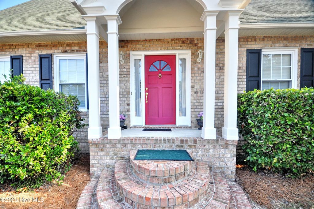 Photo of 10 Queens Grant Circle SW, Shallotte, NC 28470 (MLS # 100546216)