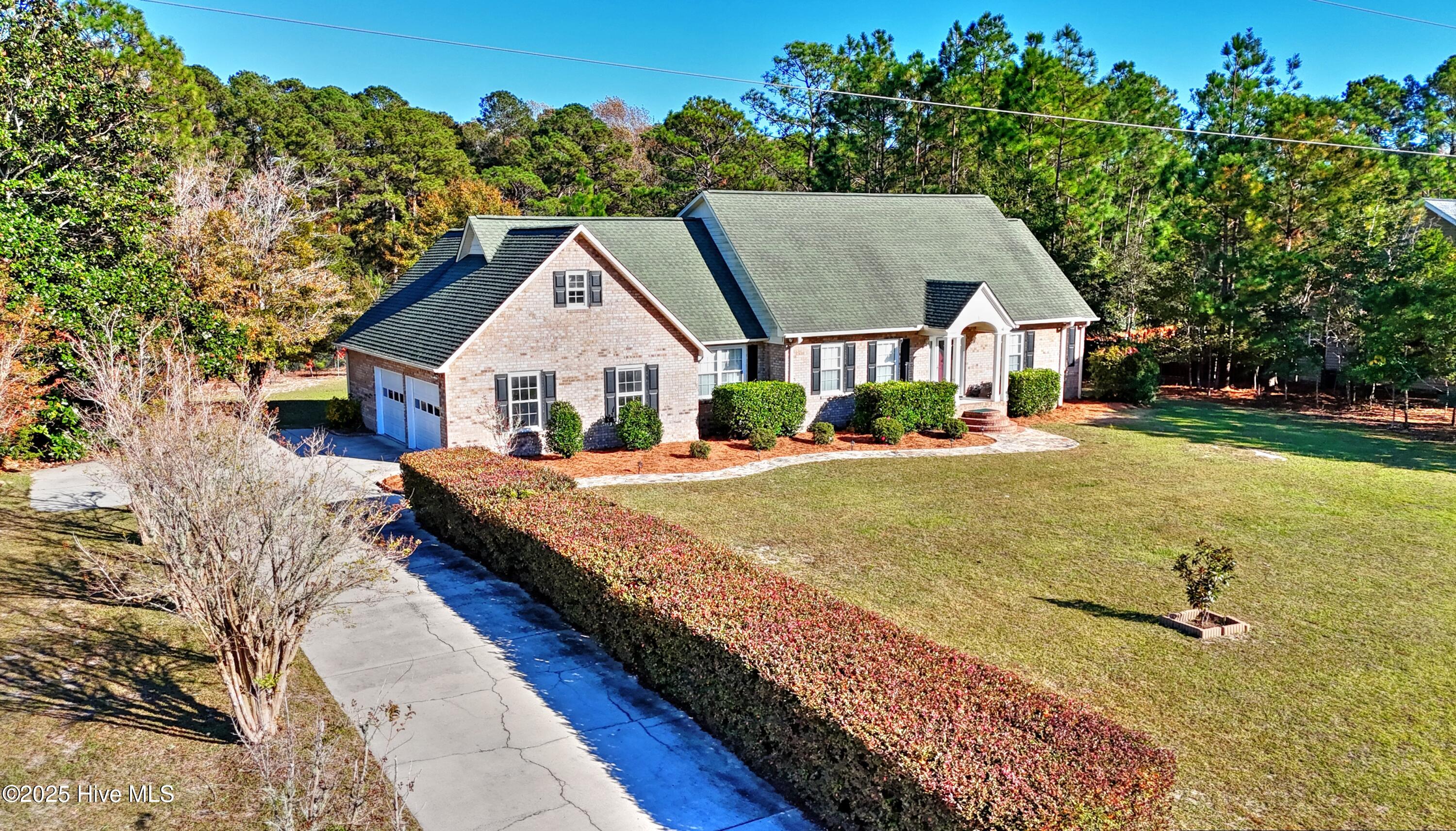 10 Queens Grant Circle SW