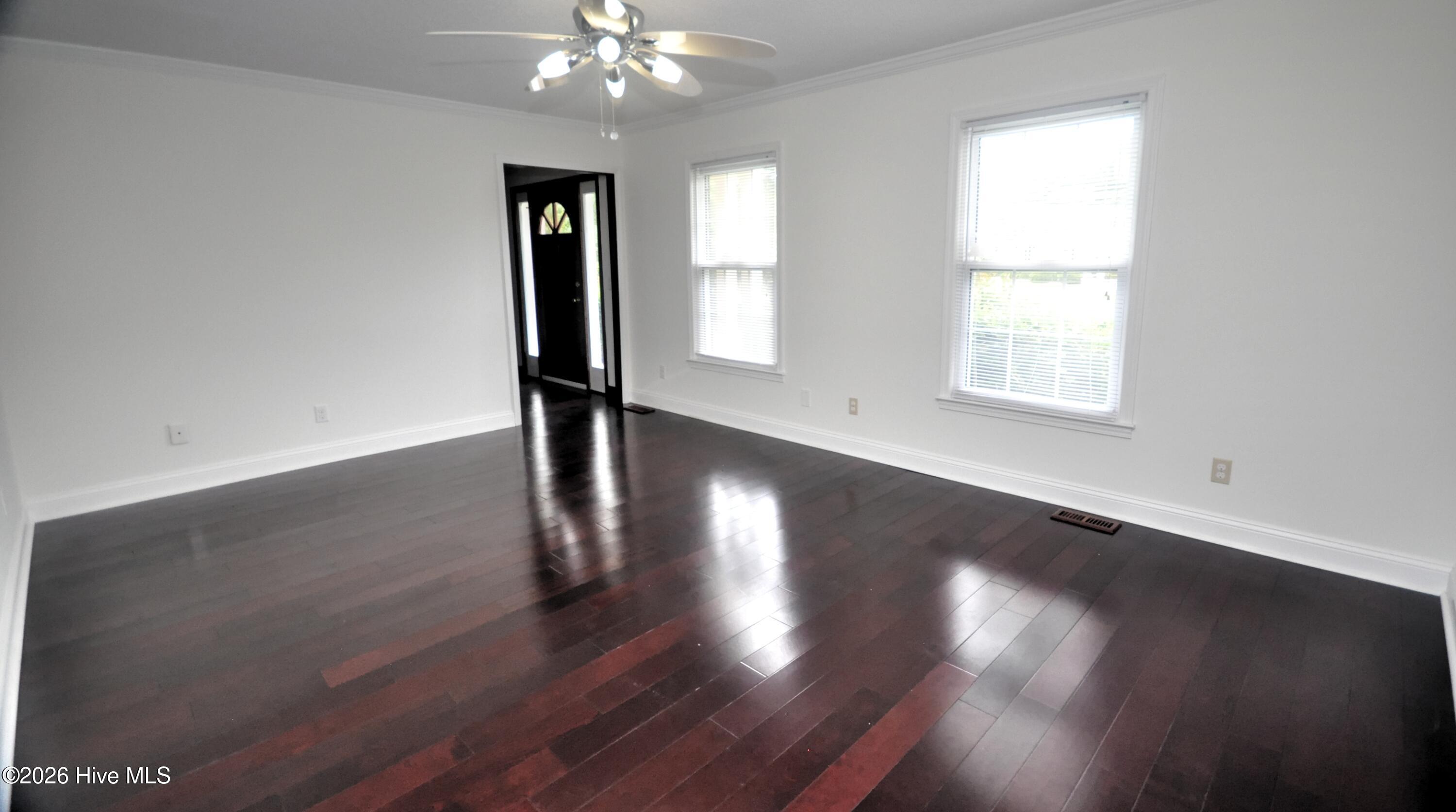10 Queens Grant Circle SW