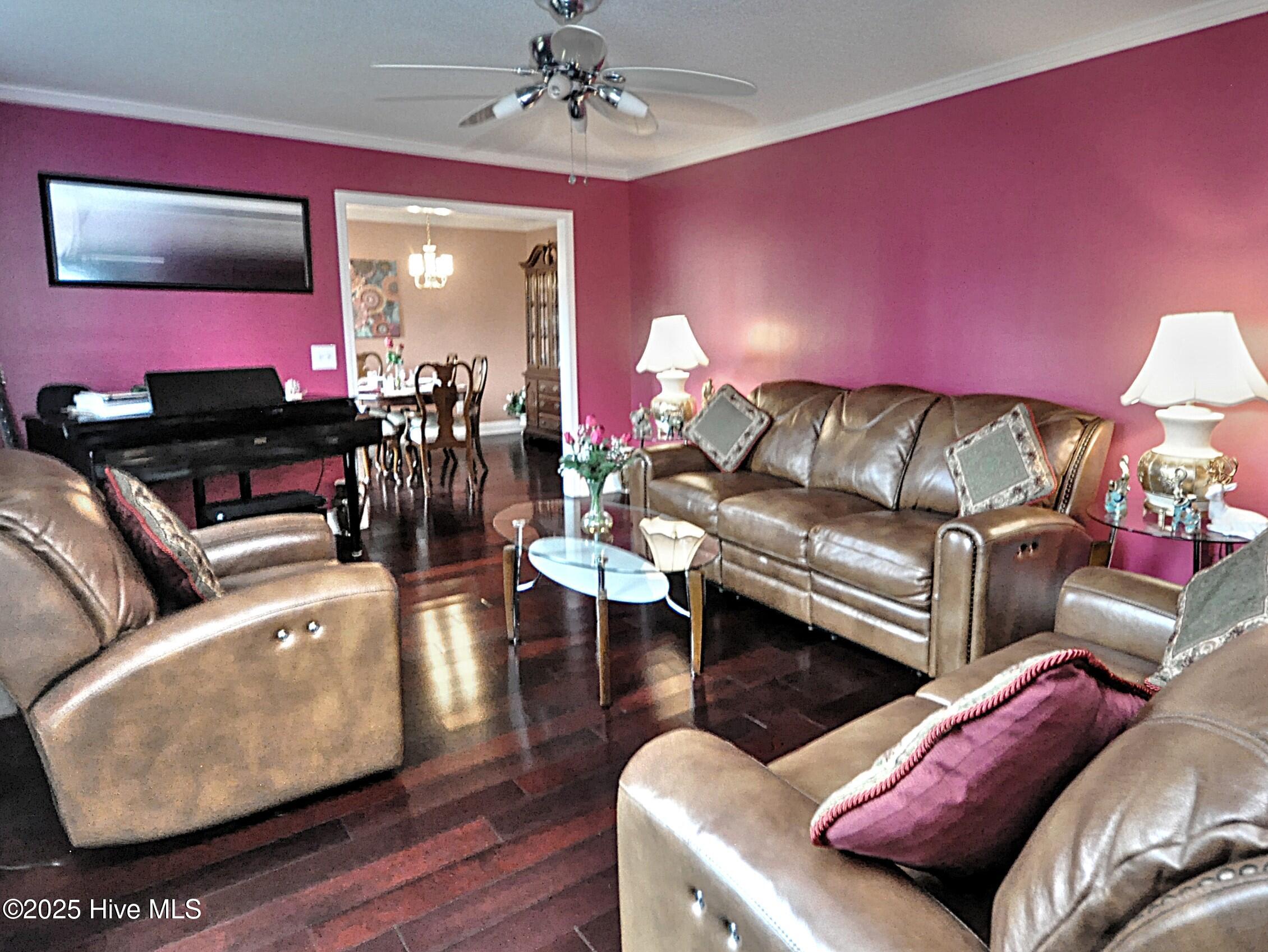 10 Queens Grant Circle SW