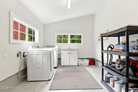 Tiny photo for 122 E 2nd Street, Washington, NC 27889 (MLS # 100590971)