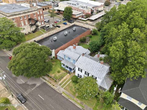 Tiny photo for 122 E 2nd Street, Washington, NC 27889 (MLS # 100590971)