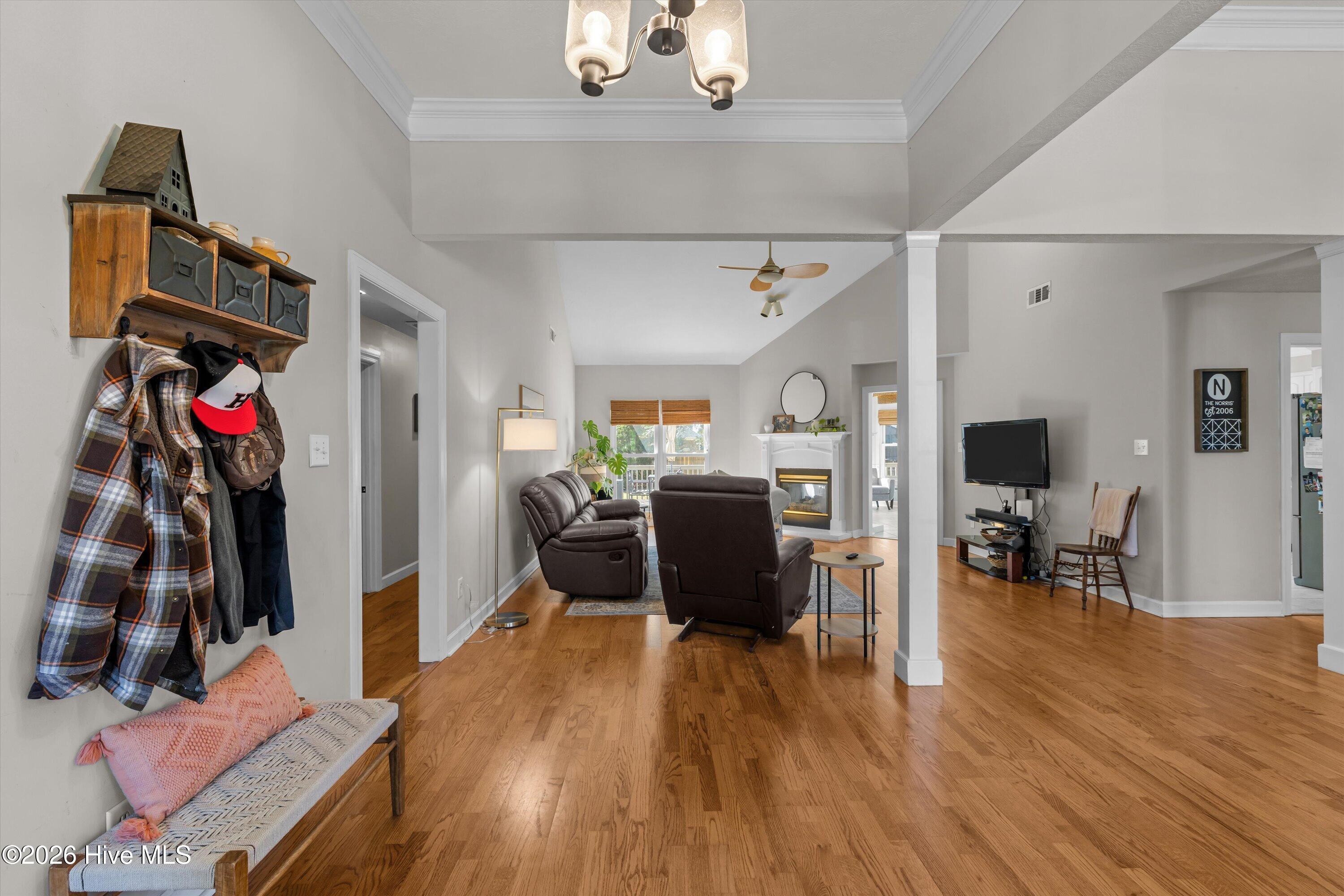 888 Windmill Lane