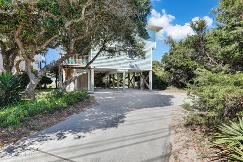 Tiny photo for 1143 S Topsail Drive, Surf City, NC 28445 (MLS # 100608510)