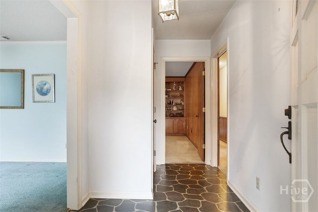 Photo of 1405 Bellview Drive, Savannah, GA 31406 (MLS # SA345123)