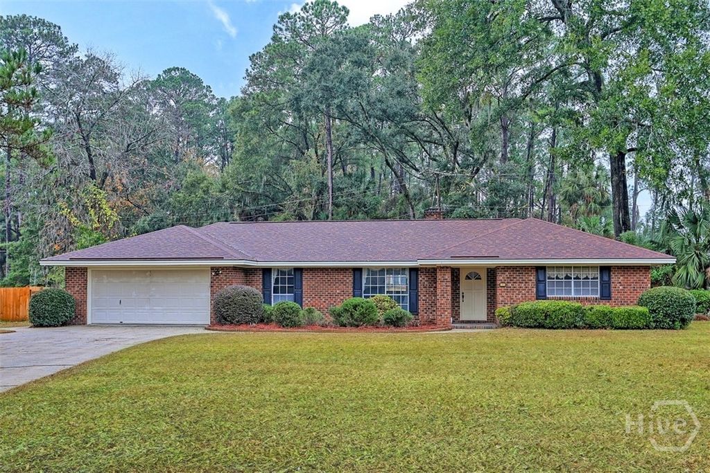 Photo of 1405 Bellview Drive, Savannah, GA 31406 (MLS # SA345123)