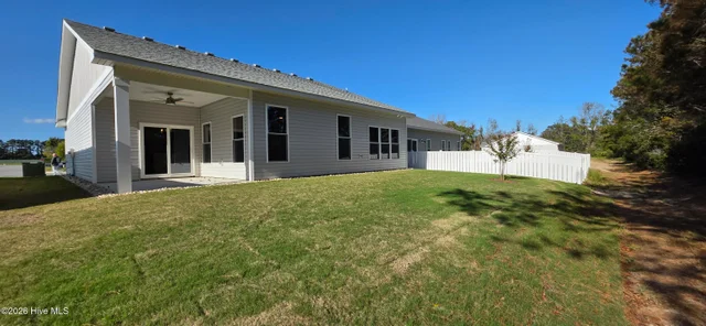 106 Admirals View Drive, photo 2 of 45