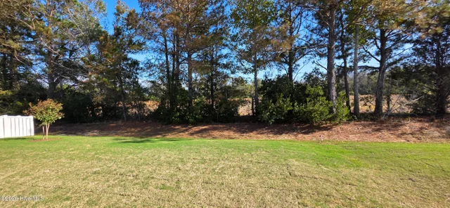 106 Admirals View Drive, photo 3 of 45