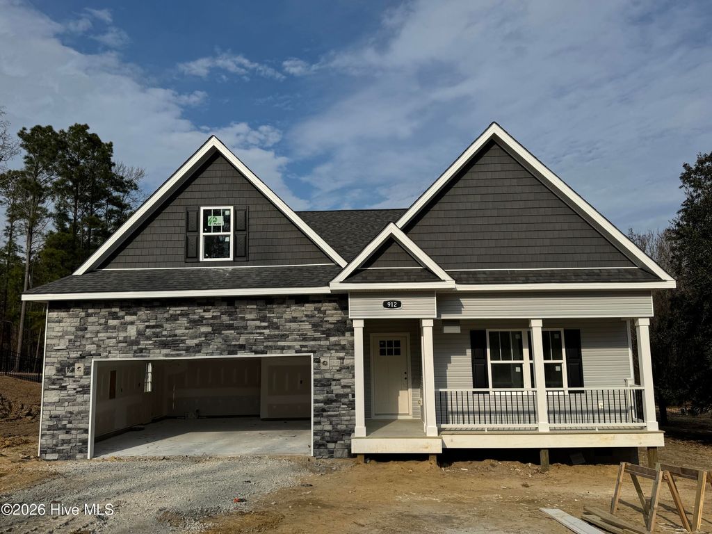 Photo of 912 Greenway Drive, Jacksonville, NC 28546 (MLS # 100546114)