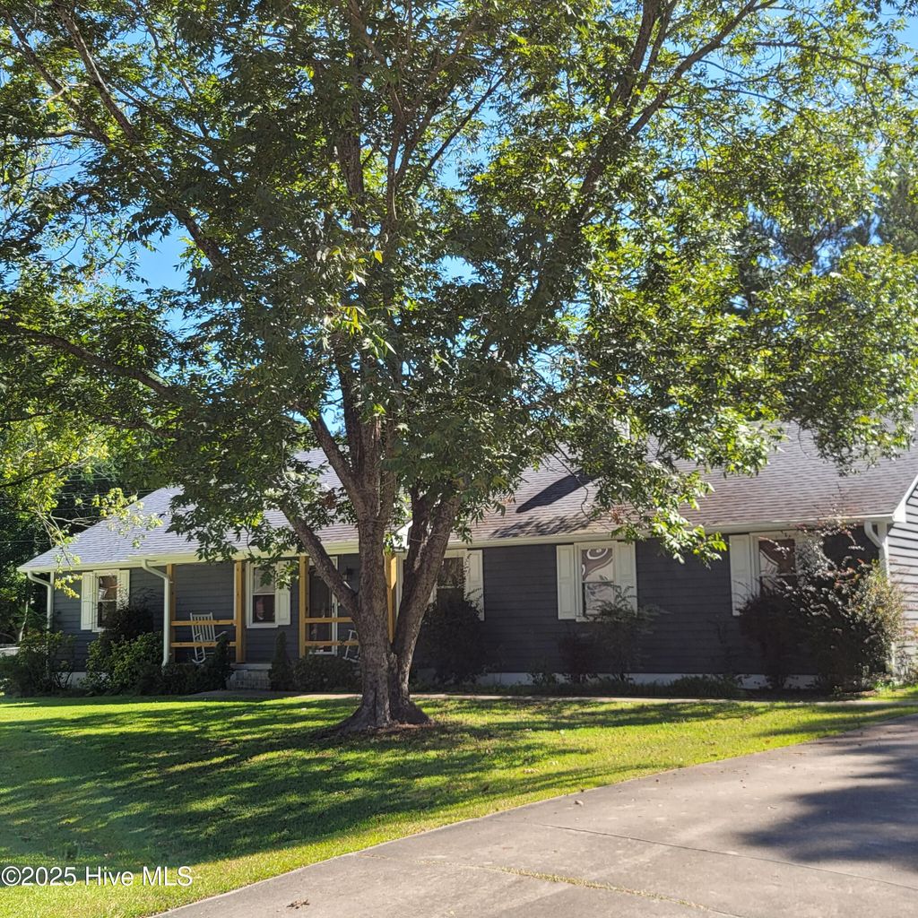 Photo of 101 Dane Court, Havelock, NC 28532 (MLS # 100531013)