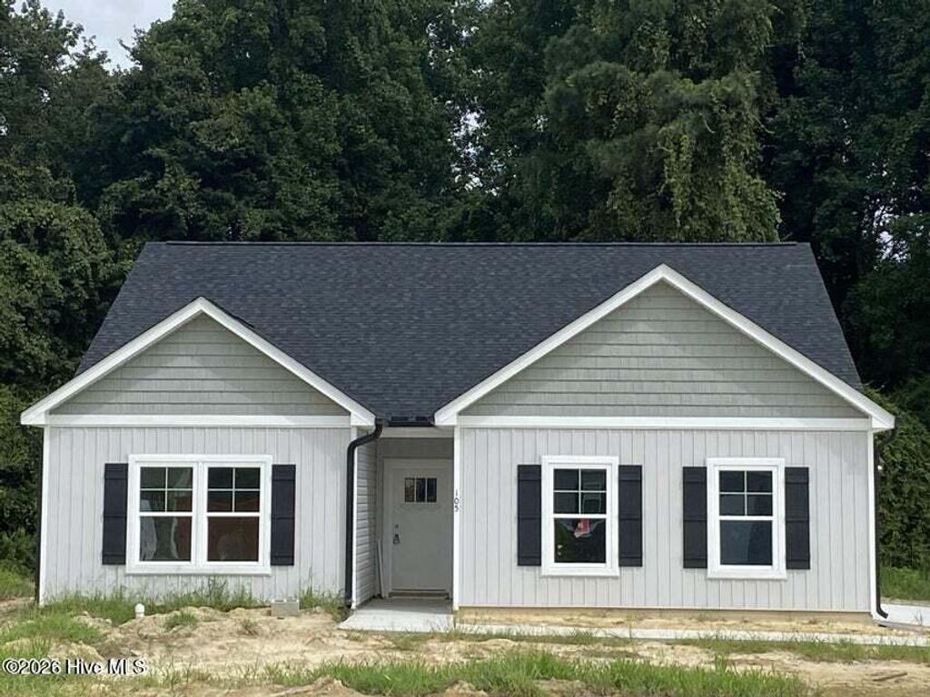 Photo of 105 Chester Place, Pikeville, NC 27863 (MLS # 100570947)