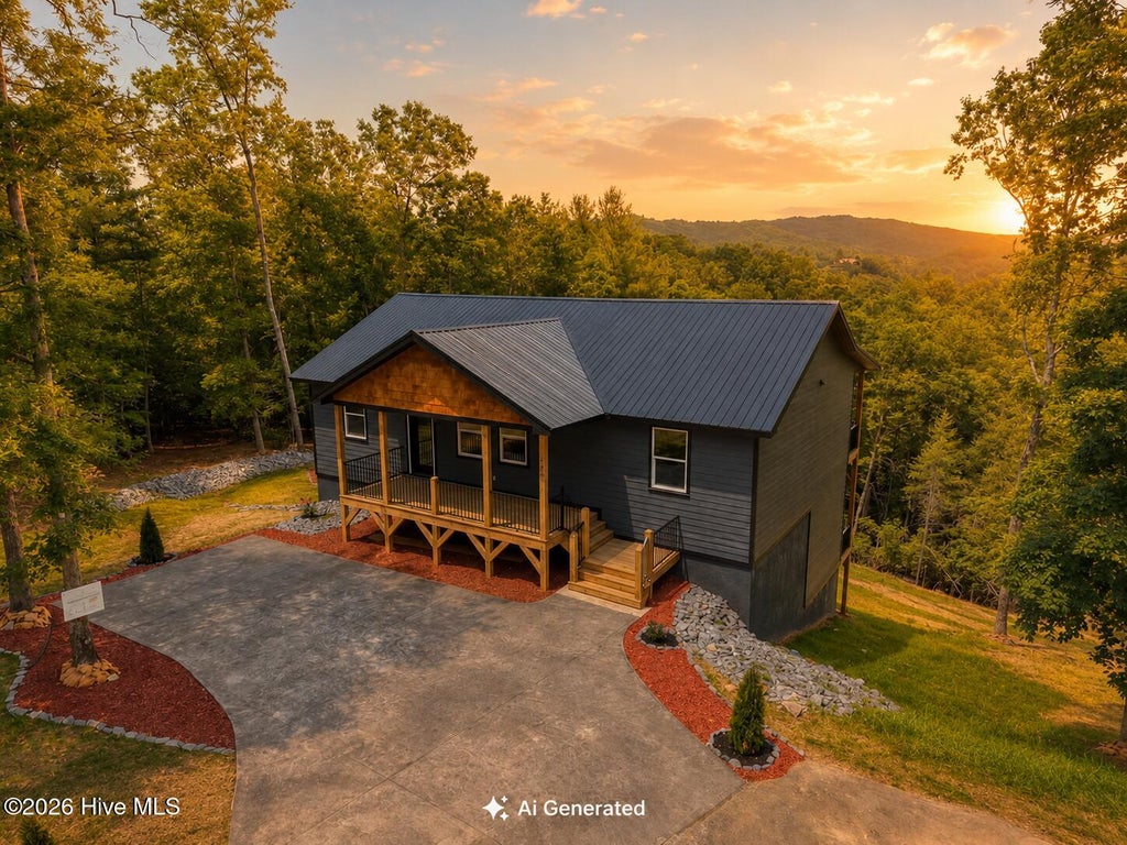 Photo of 140 Short Oak Run RUN, Murphy, NC 28906 (MLS # 100580192)