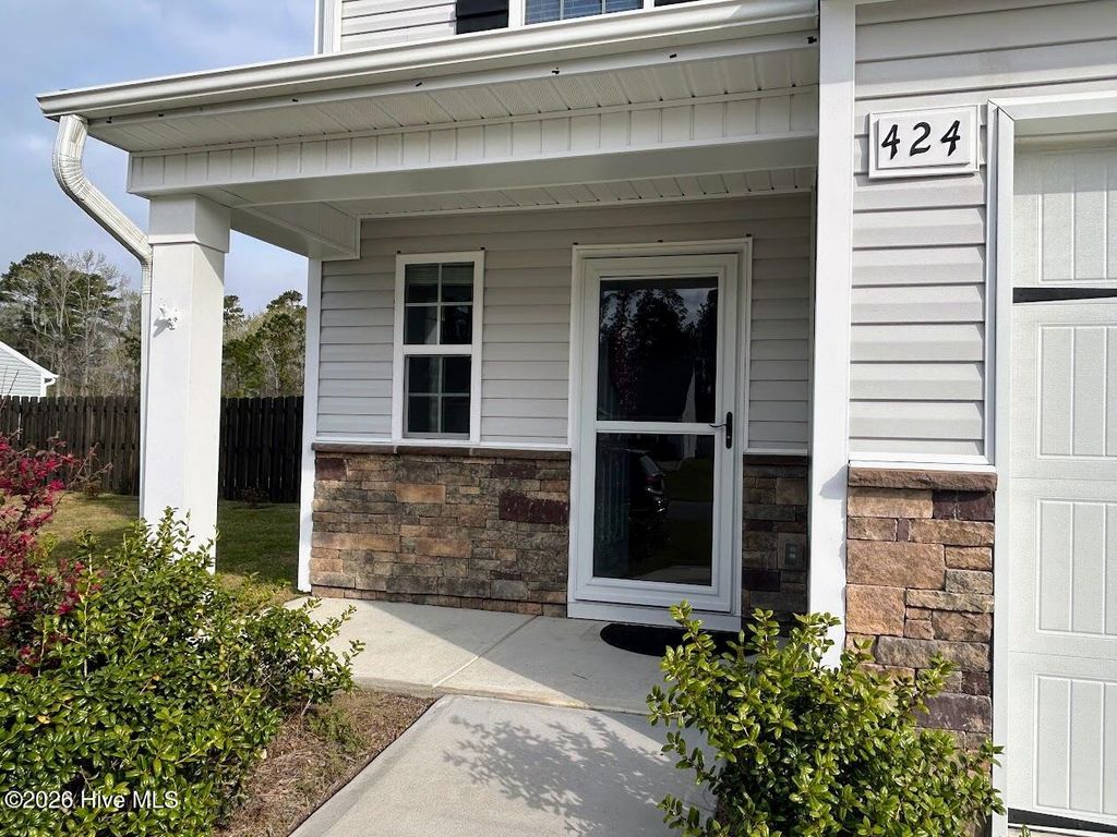 Photo of 424 Poppleton Drive, Hampstead, NC 28443 (MLS # 100562771)