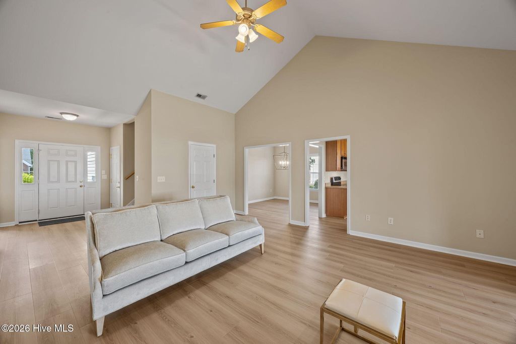 Photo of 102 Blackheath Drive, New Bern, NC 28560 (MLS # 100552794)