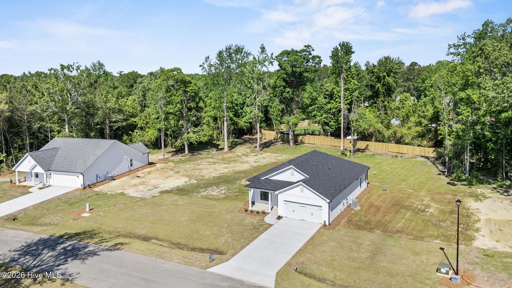 Photo of 305 Riva Ridge, Burgaw, NC 28425 (MLS # 100554972)