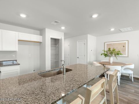 Tiny photo for 140 N Grassland Road #Th 5, Surf City, NC 28445 (MLS # 100545396)