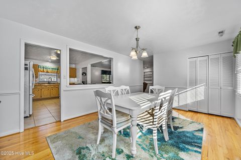 Tiny photo for 603 Oakwood Avenue, Jacksonville, NC 28546 (MLS # 100546474)