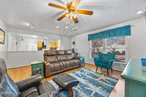 Tiny photo for 603 Oakwood Avenue, Jacksonville, NC 28546 (MLS # 100546474)