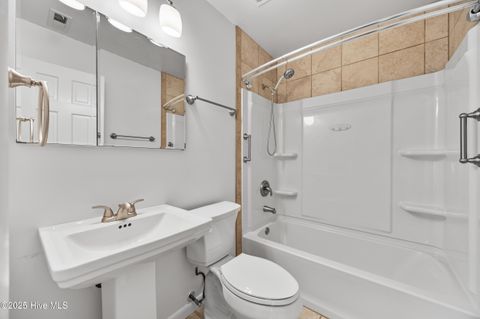 Tiny photo for 603 Oakwood Avenue, Jacksonville, NC 28546 (MLS # 100546474)