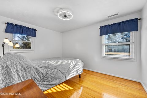 Tiny photo for 603 Oakwood Avenue, Jacksonville, NC 28546 (MLS # 100546474)