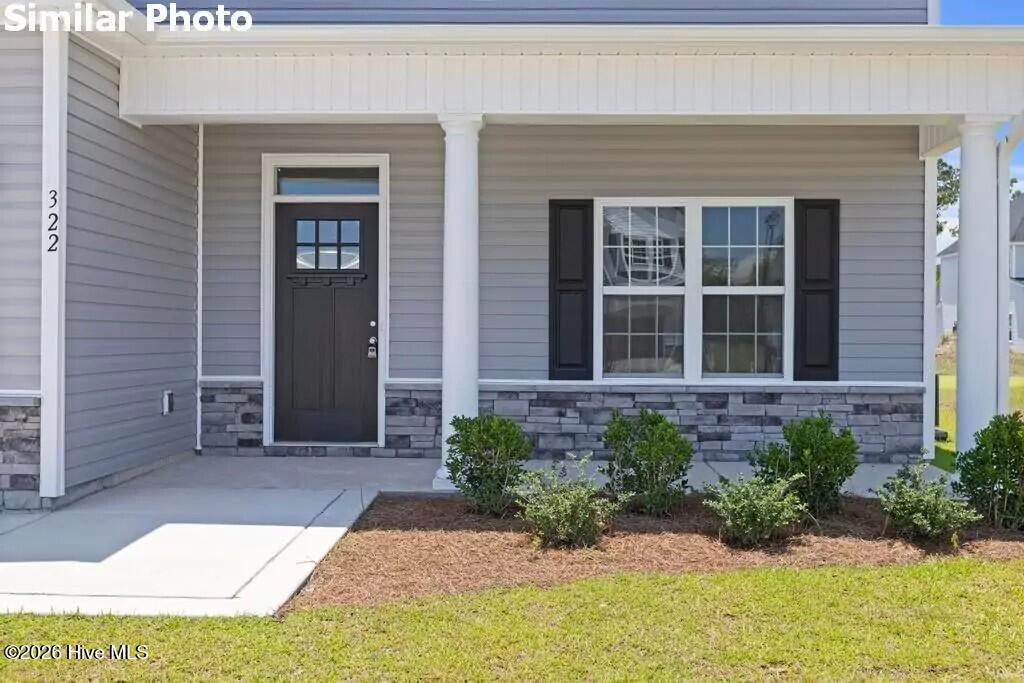 512 E Black Water Lane