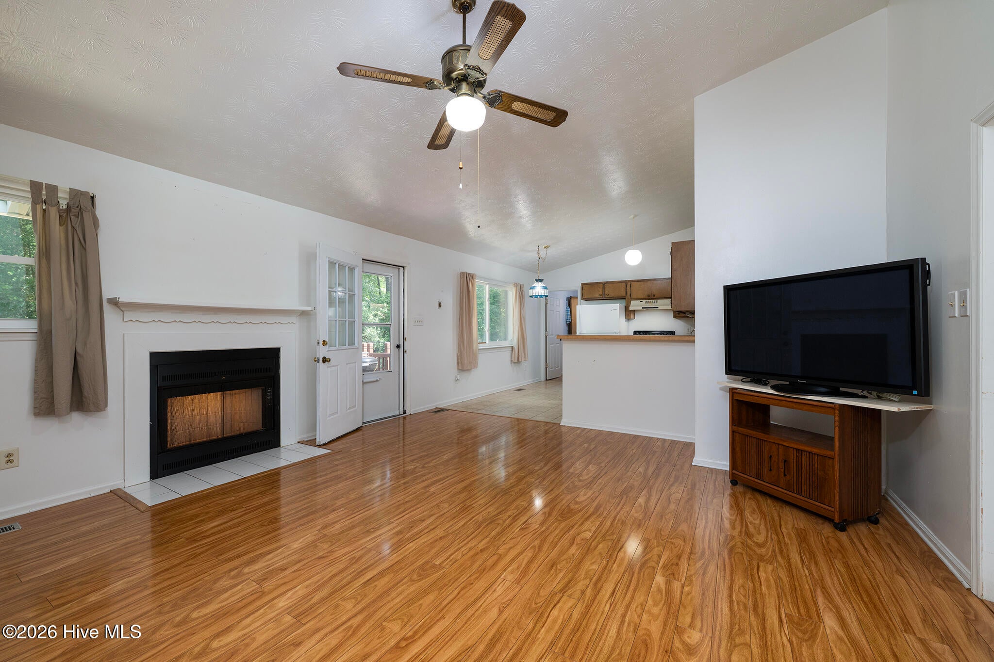 2013 Ridge Road