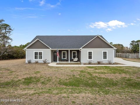 140 Inverness Drive Hubert NC 28539