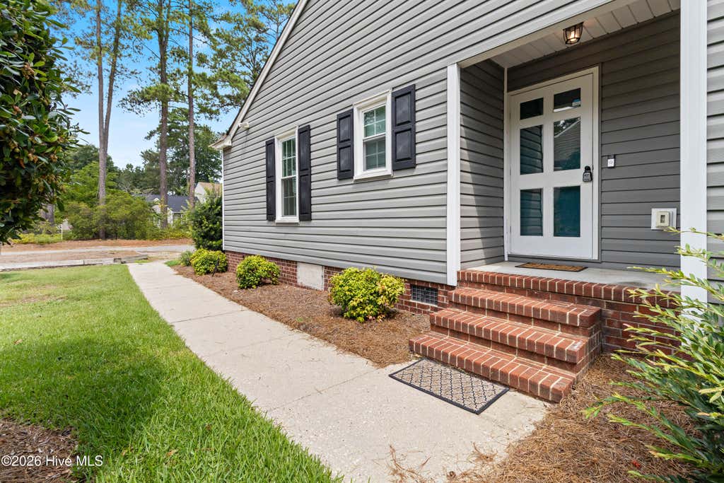 Photo of 4844 Pinedale Boulevard, Lumberton, NC 28358 (MLS # 100598327)