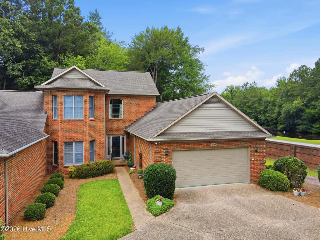 Photo of 1010 Devonshire Drive, Trent Woods, NC 28562 (MLS # 100582421)