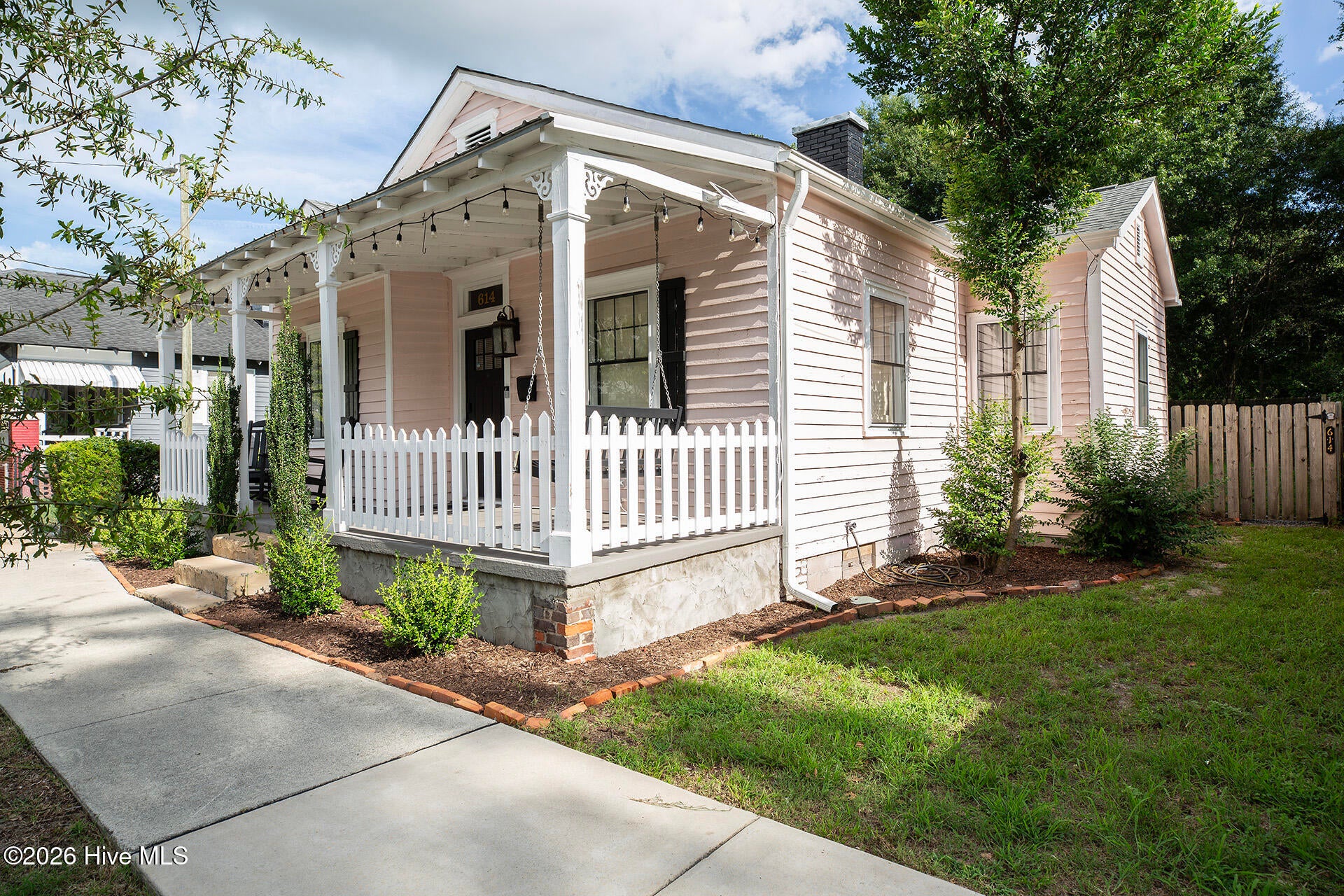 614 Queen Street