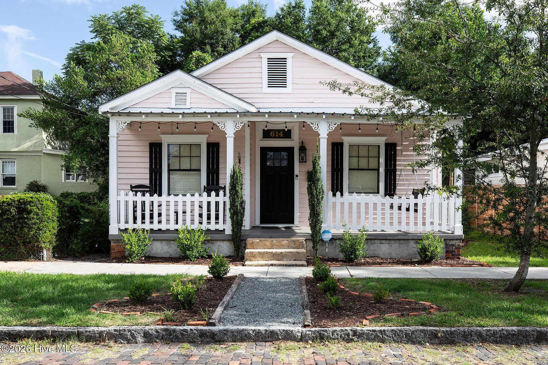 614 Queen Street