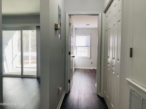 Tiny photo for 2702 S 17th Street #Apt A, Wilmington, NC 28412 (MLS # 100550476)