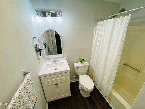 Tiny photo for 2702 S 17th Street #Apt A, Wilmington, NC 28412 (MLS # 100550476)