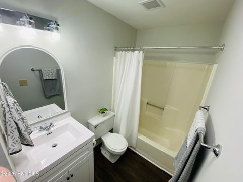 Tiny photo for 2702 S 17th Street #Apt A, Wilmington, NC 28412 (MLS # 100550476)