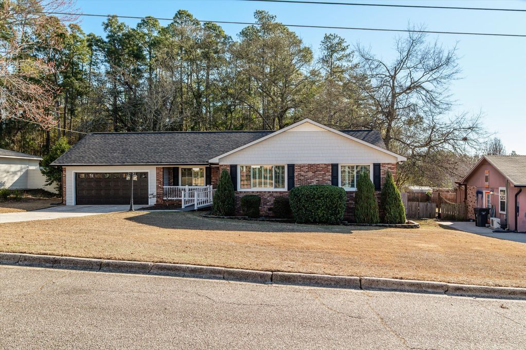 Photo of 3412 Sutton Place, Augusta, GA 30906 (MLS # 551163)