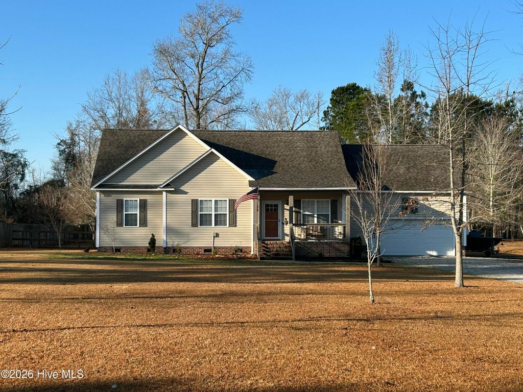 Photo of 377 Knollwood Drive, Hampstead, NC 28443 (MLS # 100548252)