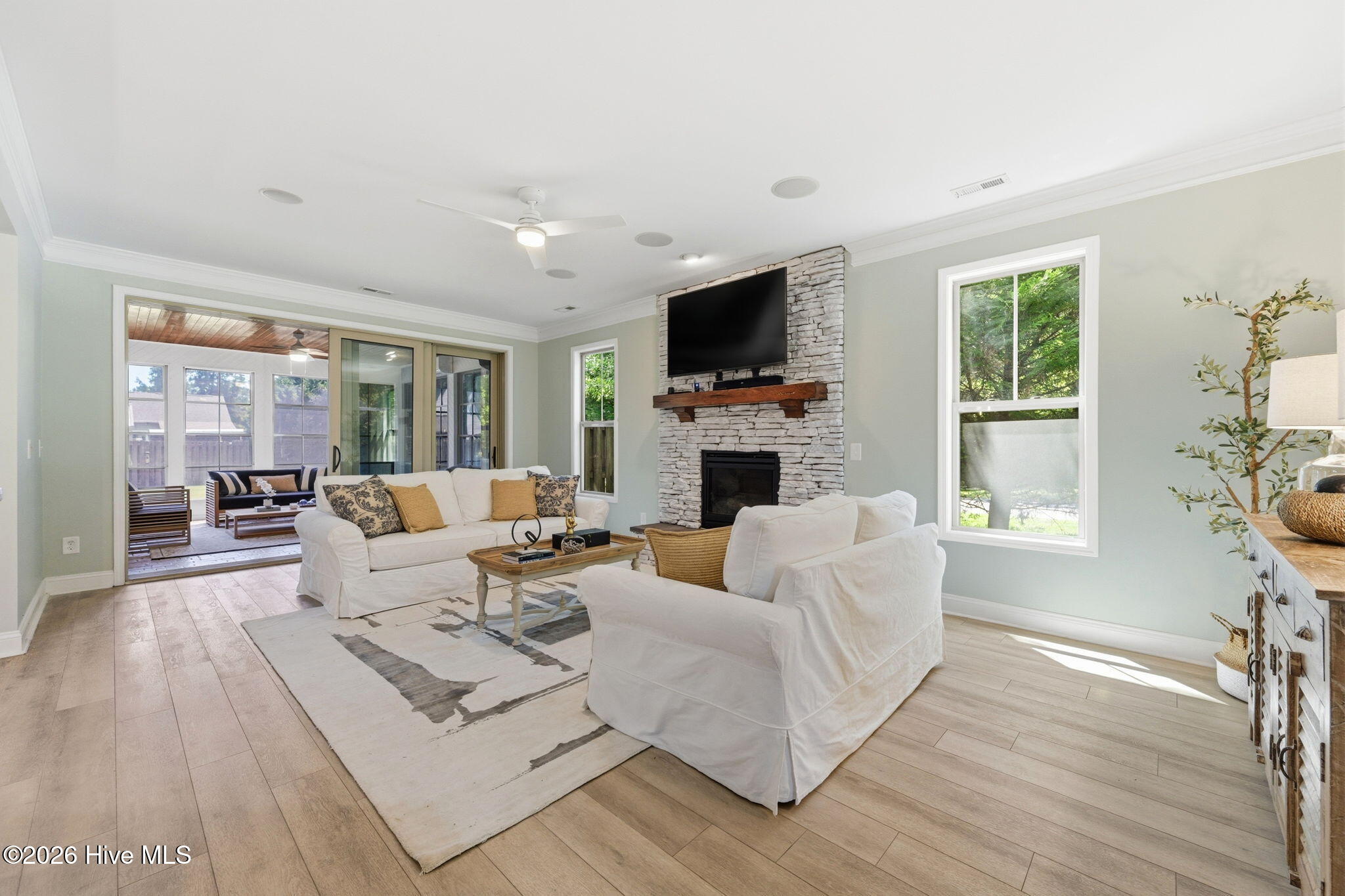 148 Majestic Oaks Drive