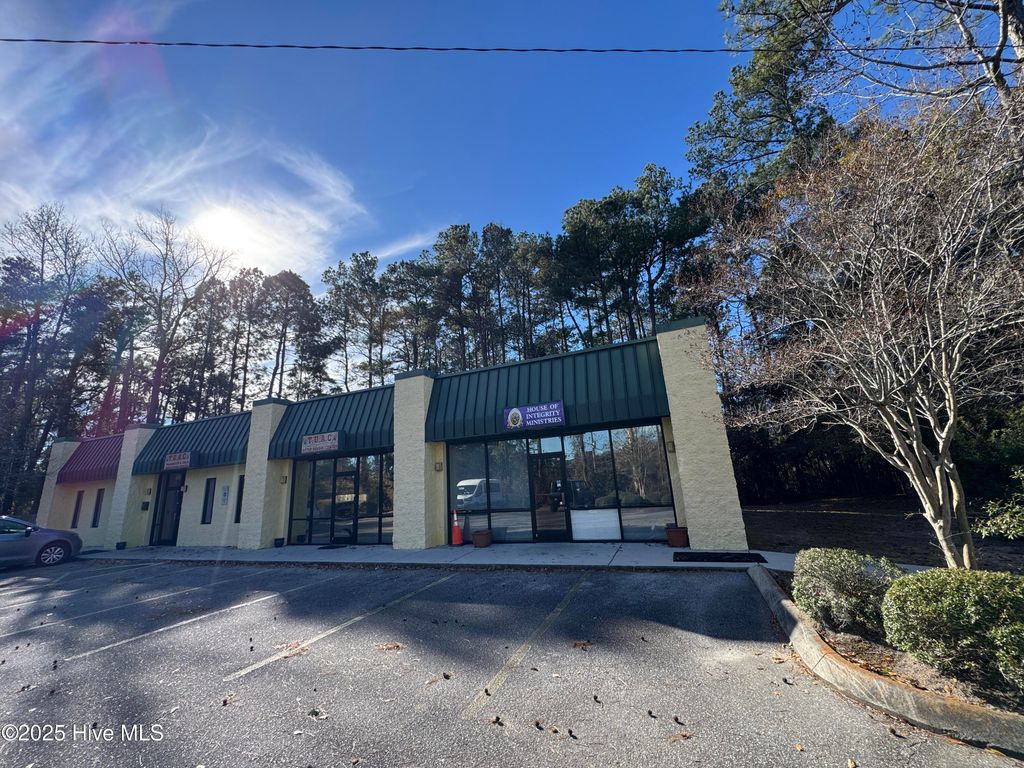 Photo of 3910 Princess Place Drive #Unit C, Wilmington, NC 28405 (MLS # 100549504)
