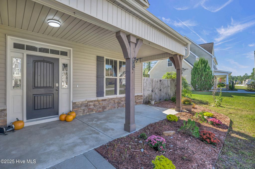 Photo of 114 Kenna Court, Jacksonville, NC 28540 (MLS # 100538065)