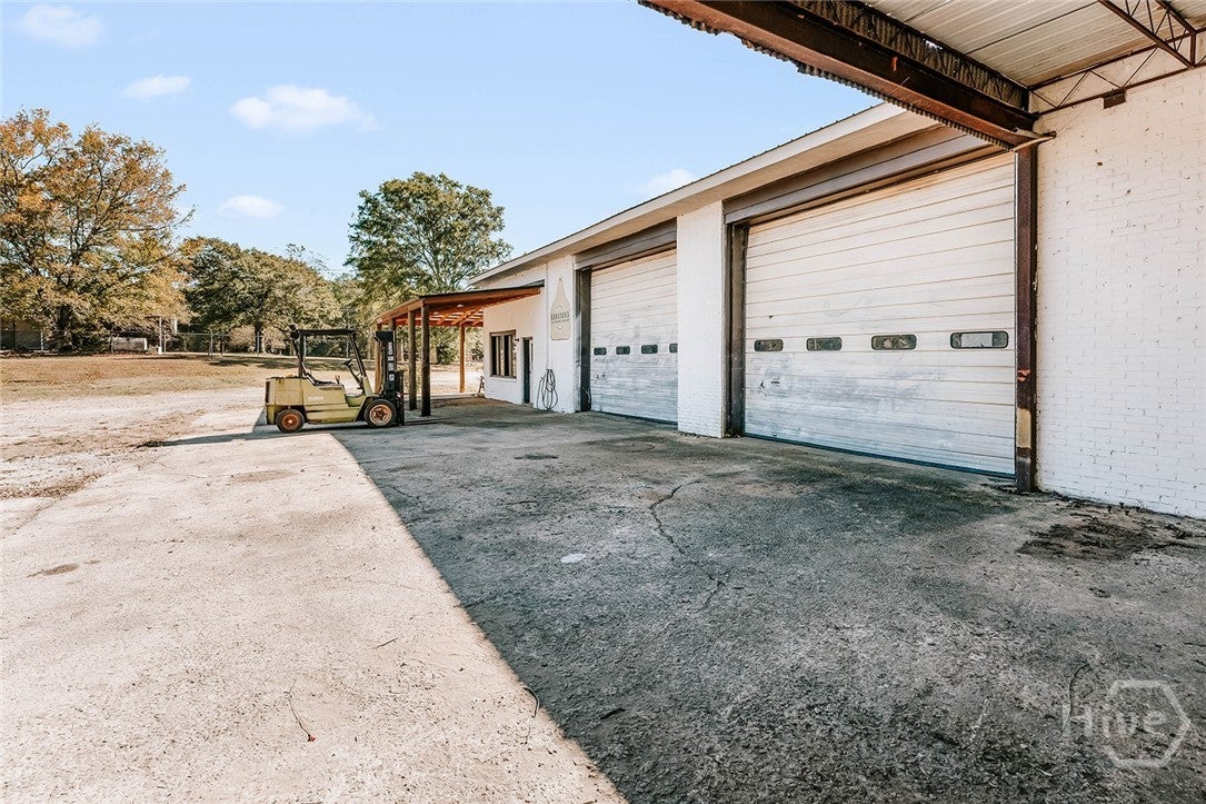 557 W West Main Street