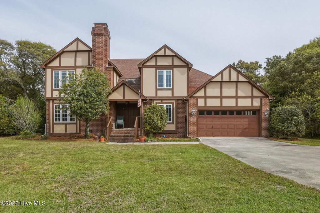 Photo of 105 Laurel Court, Pine Knoll Shores, NC 28512 (MLS # 100565862)