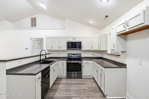 Tiny photo for 122 Pond View Circle, Hampstead, NC 28443 (MLS # 100598243)