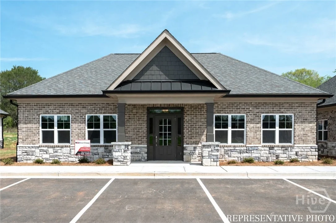 1060 Garland Drive Unit 200