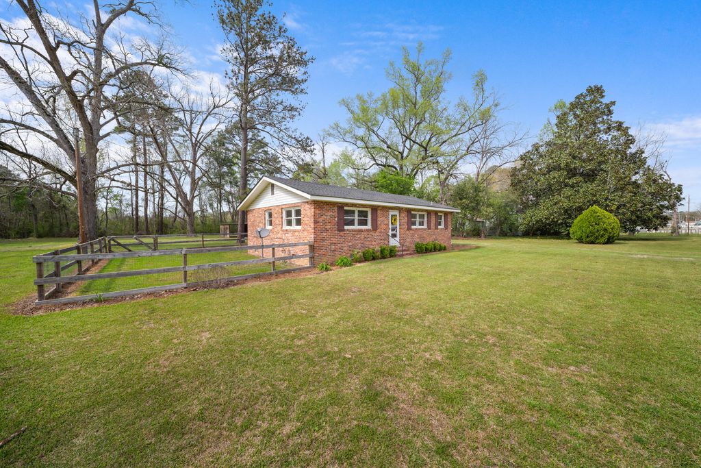Photo of 174 Main Street, Rocky Ford, GA 30455 (MLS # 553756)