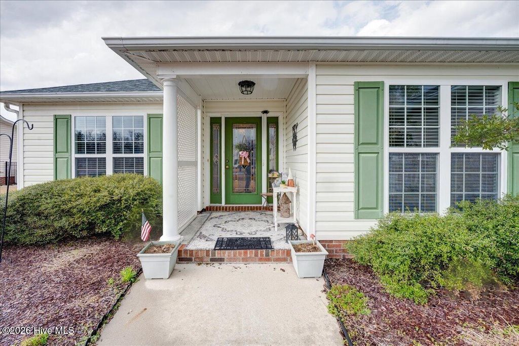 Photo of 109 Clearbrook Way, New Bern, NC 28562 (MLS # 100557338)